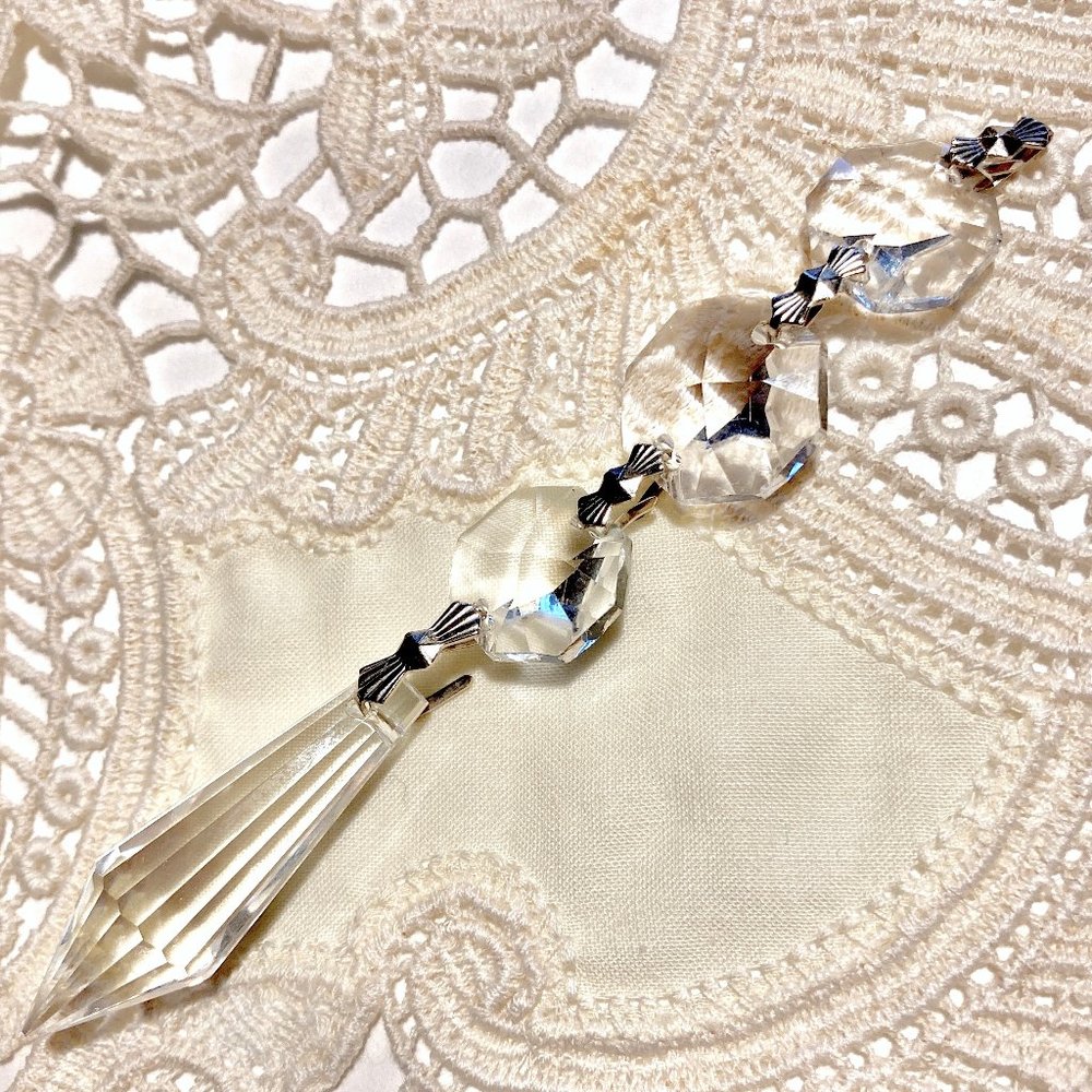 Pendant for a cleavage necklace: 4 Glass/Crystal Polyhedrons